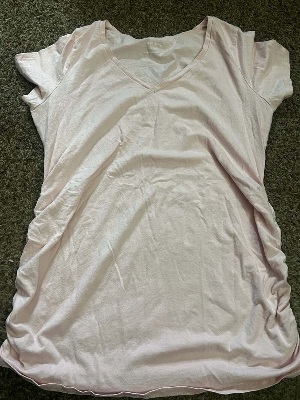 Motherhood Maternity V-Neck Side Ruched Maternity Tee Size L